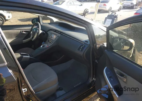 2015 Toyota Prius Two z USA, uszkodzony, nr VIN JTDKN3DU1F0475822